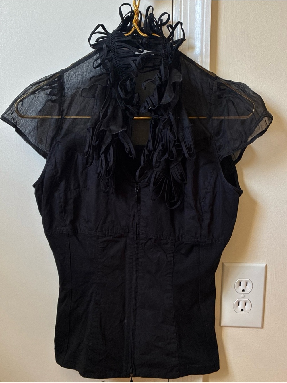 Anne Fontaine black sleeveless top with fringe collar size 4/6